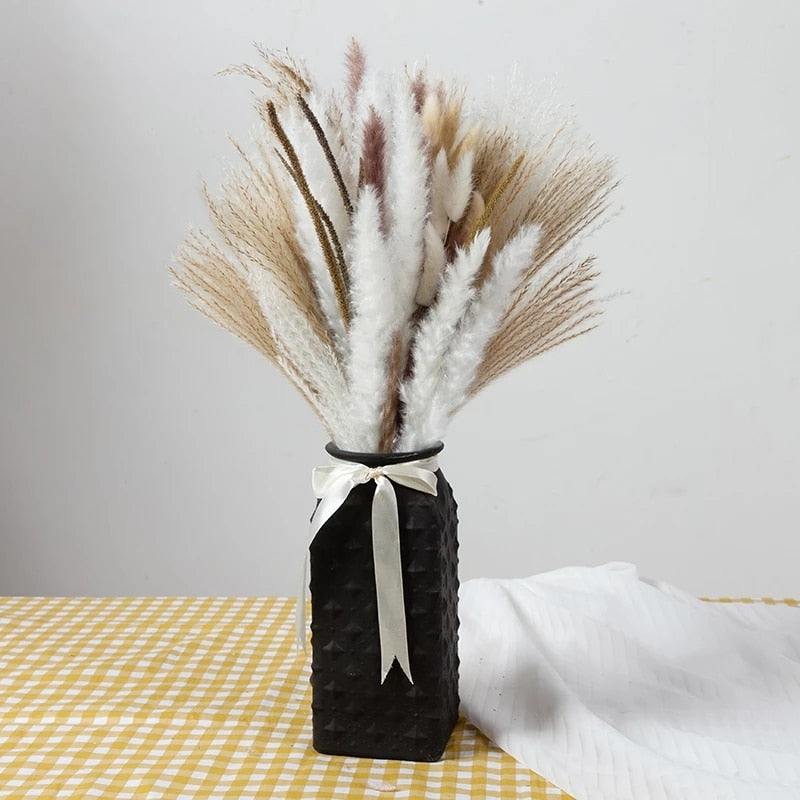 Natural Dried Pampas Grass Bouquet