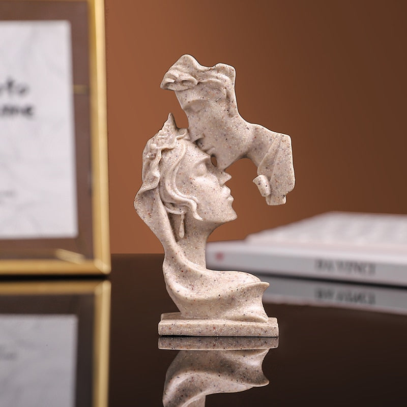 Lovers Statue Mini Resin Crafts Sculpture