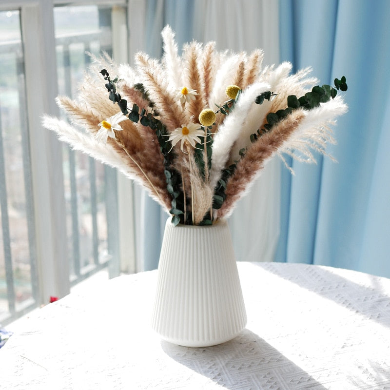 Natural Dried Pampas Grass Bouquet