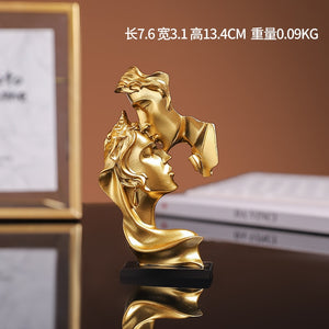 Lovers Statue Mini Resin Crafts Sculpture